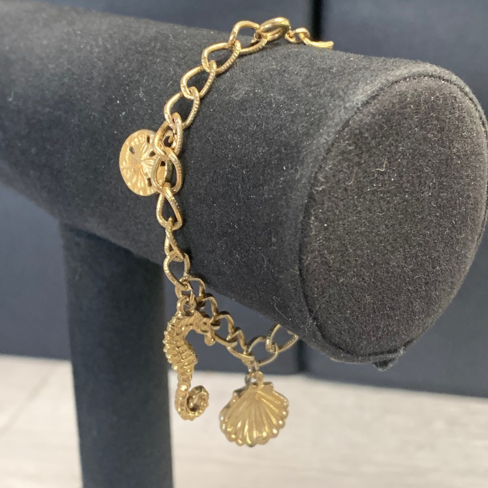 Gold Tone Sea Charm Bracelet Seahorse Starfish Sand Dollar Shell Nautical 6.5"